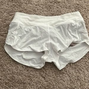 lululemon 2.5” speed up shorts